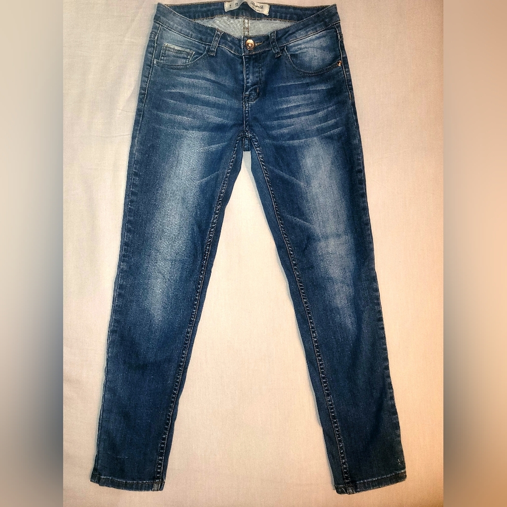 EUC Denim&Co Classic Blue Skinny Jeans